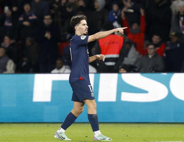 赛场上长久 赛场上长久