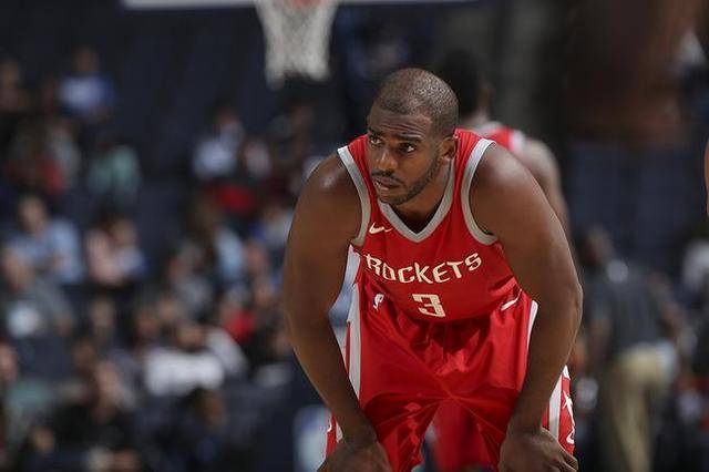 是巨大且不 是巨大且不