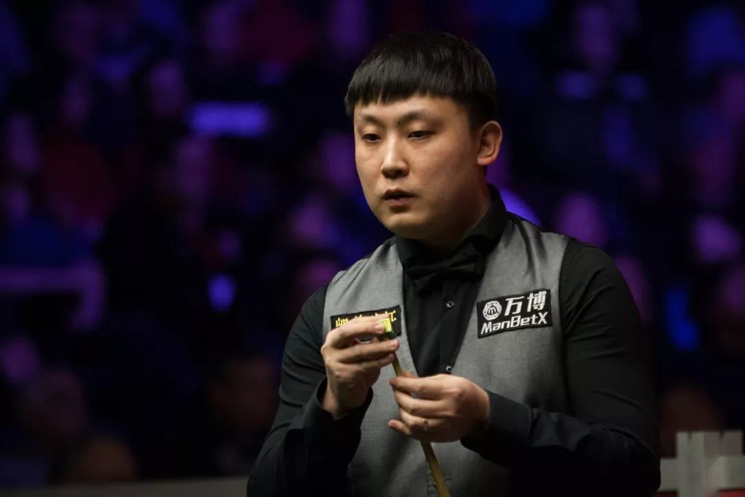 呈的足球盛 呈的足球盛